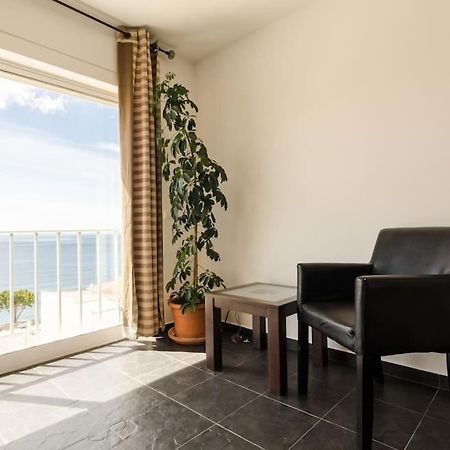 בורגאו Apartment With Amazing Sea View מראה חיצוני תמונה