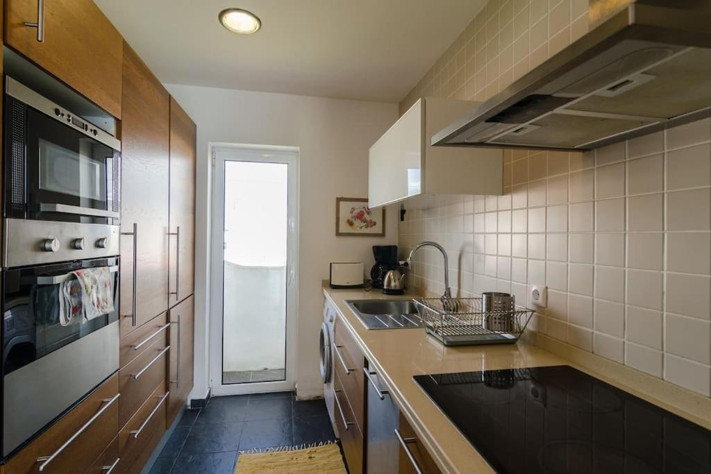 בורגאו Apartment With Amazing Sea View מראה חיצוני תמונה